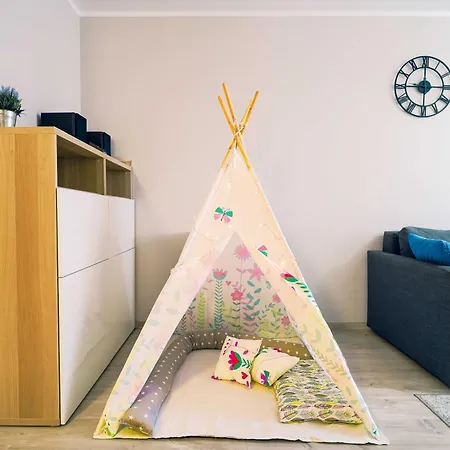 Astrid - Rodzinny 2pok Ap Blisko Morza Parking, Basen Z Sauna W Cenie Apartment