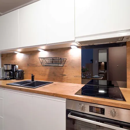 Astrid - Rodzinny 2pok Ap Blisko Morza Parking, Basen Z Sauna W Cenie Apartment